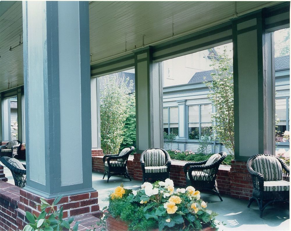 Roycroft Inn East Aurora Exterior foto